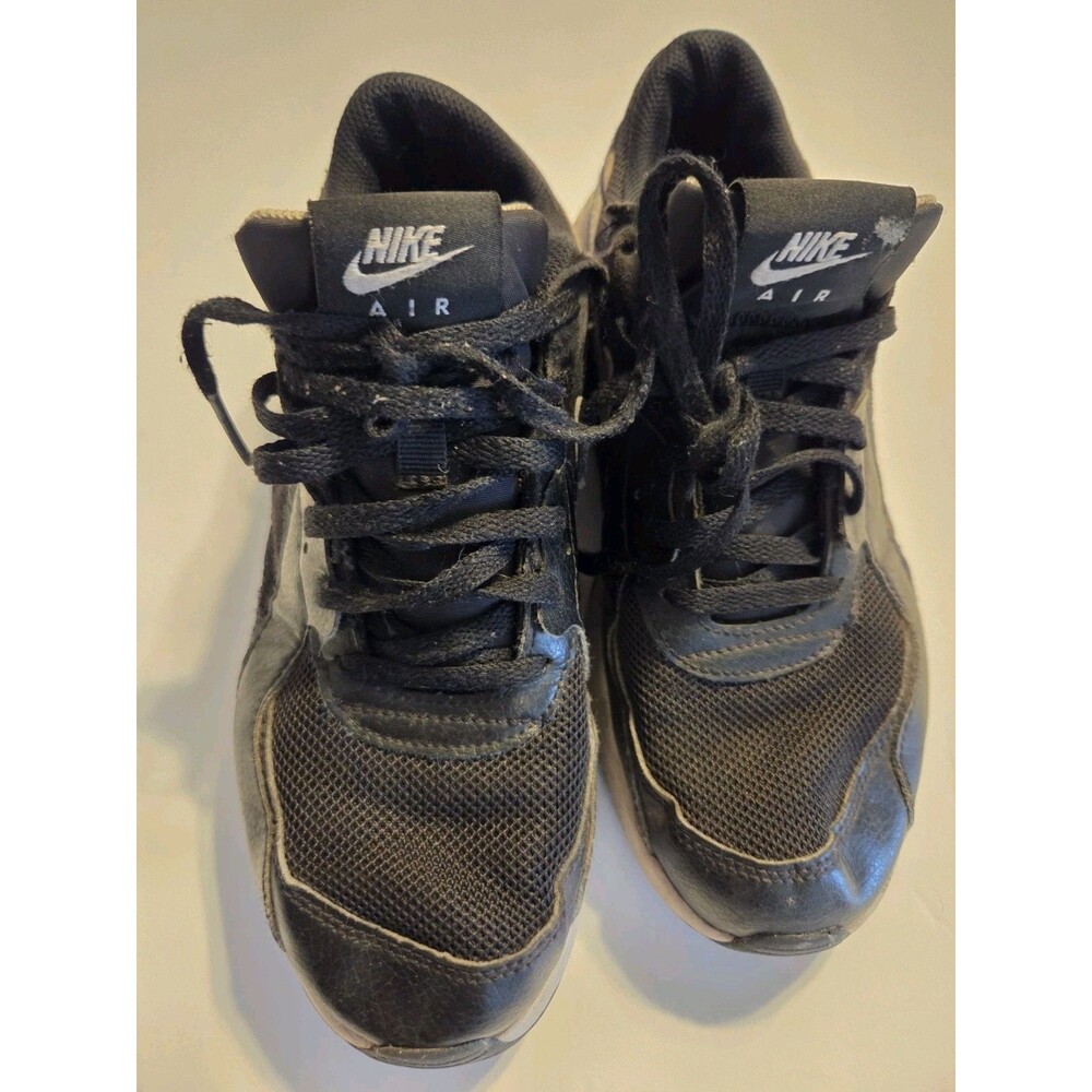 Nike Air Max Youth Size 5 Black White Aetheltic Sports Sneakers